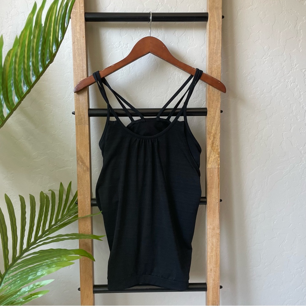 Athleta Black Strappy Built-In Bra Workout Tank Top Size M Yoga Activewear